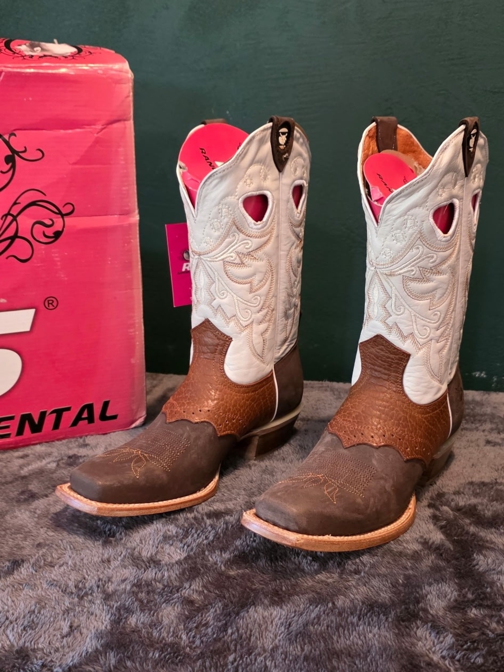 Women’s Two-Tone Brown and White Western Heeled Boots